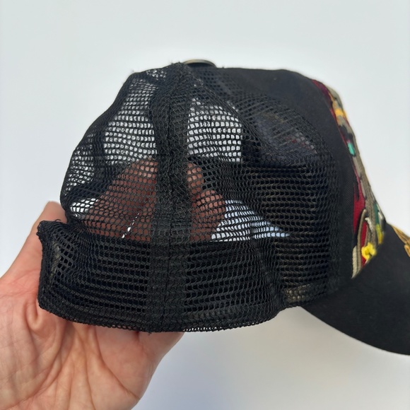 Ed Hardy Embroidered Skull Trucker Cap - Unisex - Picture 5 of 10